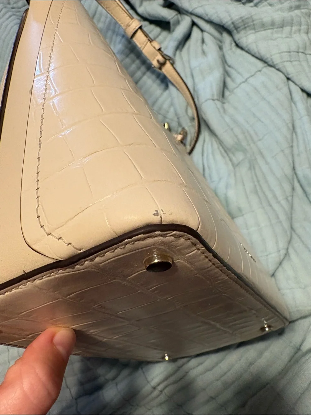 Kate Spade New York Marti Croc Embossed Bucket‎ Bag Ivory Cream Crossbody Purse